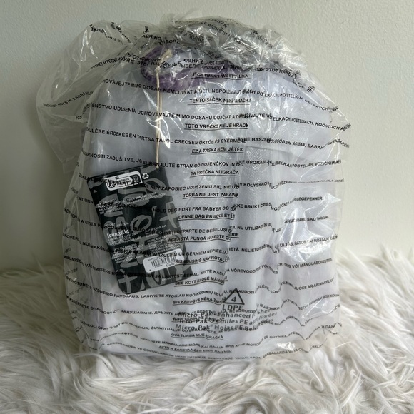 Loungefly Stitch Reading Backpack - Picture 5 of 5